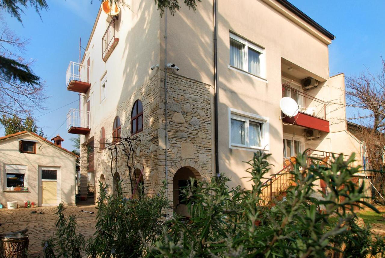 Apartments Mira 1804 Medulin Exterior foto